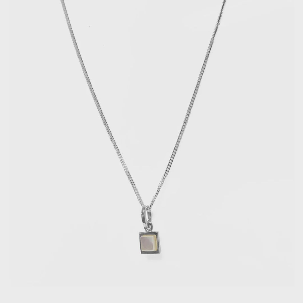 Petite Mother of Pearl Necklace