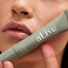 Tinted lip butter - Sheer Lime by Al.ive Description A super rich, moisturising lip butter that nourishes and softens lips, while adding a naturally subtle sheen. Featuring desert lime fruit and botanical extracts. Rosies Gifts, Mosgiel.