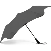 Compact, convenient & collapsible, the BLUNT Metro Umbrella is perfect for the urban dweller. With 100cm coverage, the Metro is perfectly sized to give you coverage while not taking up too much street space. Rosies Gifts, Mosgiel, Dunedin for quality gifts for anniversary, birthday, wedding and more.