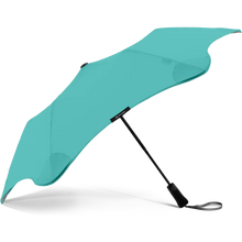 Compact, convenient & collapsible, the BLUNT Metro umbrella is perfect. With 100cm coverage, the Metro is perfectly sized to give you coverage while not taking up too much street space. Rosies Gifts, Mosgiel, Dunedin for quality birthday, wedding, anniversary gifts.