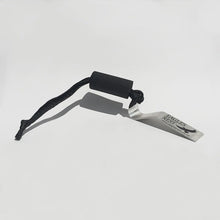 Bin Towa Tow your wheelie bin easily behind the car, van, ute, quad, ride-on etc... No tow ball hitch is needed. Engineered to tow your wheelie bins safely behind your vehicle, up to 10kph, and it holds the lid securely closed too.