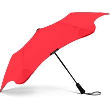 Compact, convenient & collapsible, the BLUNT Metro umbrella is perfect. With 100cm coverage, the Metro is perfectly sized to give you coverage while not taking up too much street space. Rosies Gifts, Mosgiel, Dunedin for quality birthday, wedding, anniversary gifts.