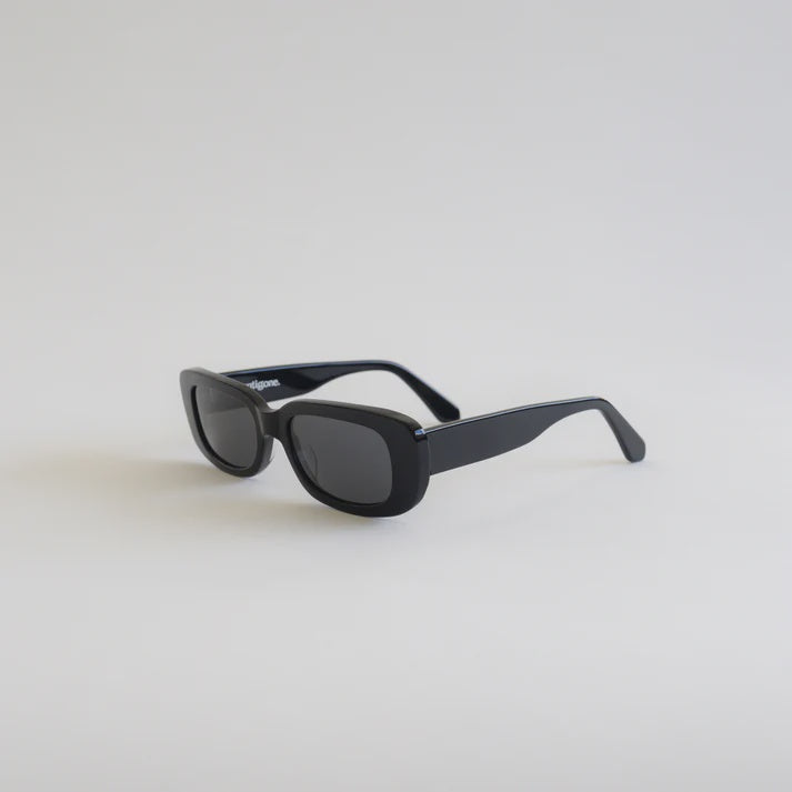 Black Kelly Sunglasses