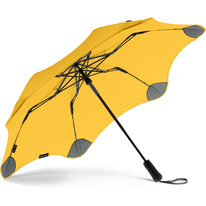 Compact, convenient & collapsible, the BLUNT Metro umbrella is perfect. With 100cm coverage, the Metro is perfectly sized to give you coverage while not taking up too much street space. Rosies Gifts, Mosgiel, Dunedin for quality birthday, wedding, anniversary gifts.