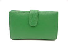 Womens Medium Wallet