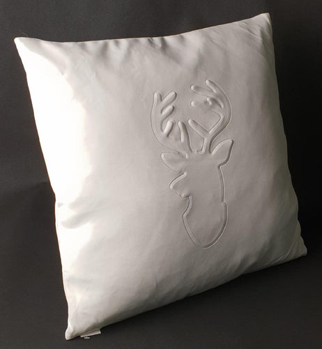 STAG HEAD CUSHION CREASE SET IMAGE 45 X 45CM Includes cushion insert. Rosies Gifts & Homeware, Mosgiel, Dunedin for a range of cushions, throw, blankets for your home.