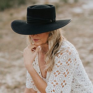 Romy hat