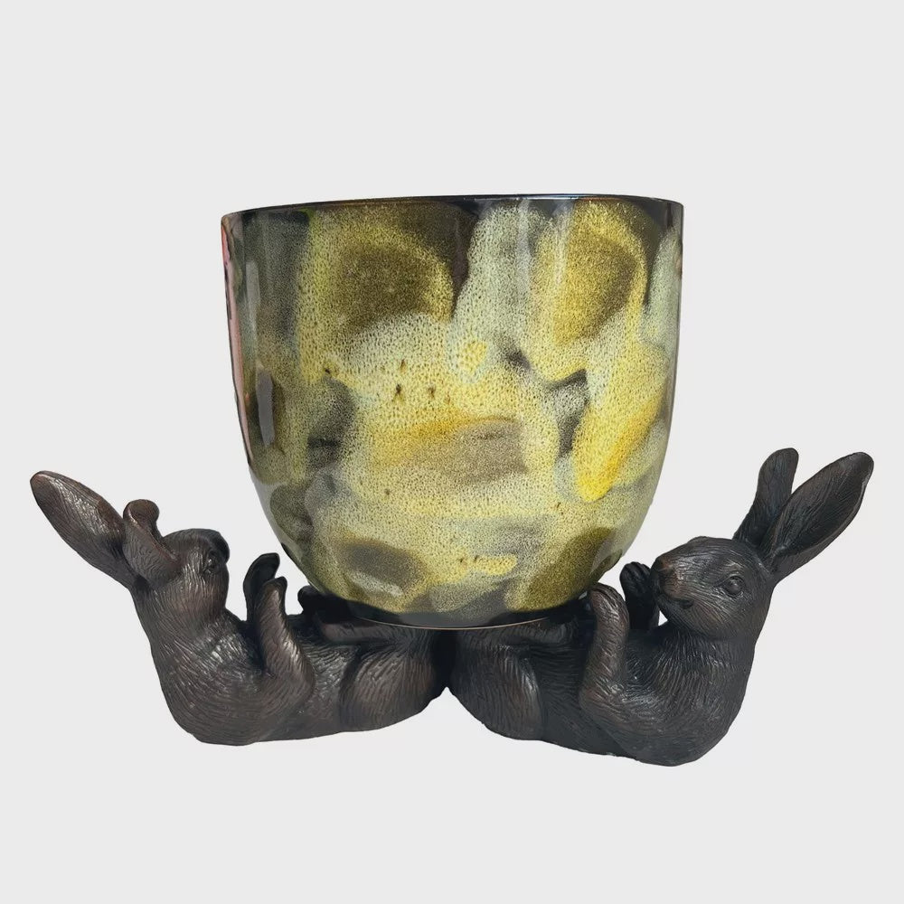 Hare Feet Up Pot Holder Set