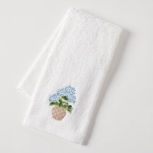 Heritage Bloom Hand Towel