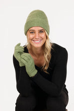 Plain Glove