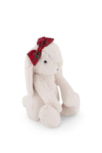 Snuggle Bunnies - Christmas Penelope - Pastel Penelope is a happy bunny who loves art, travel, and spending lots of time with family. She doesn't enjoy getting up early, and she needs to be frequently taken on adventures! 