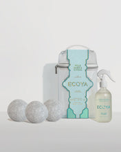 Holiday: Wild Sage & Citrus Clean Linen Gift Set A fresh, uplifting fragrance with citrus, golden fruits and fig atop sage, coconut amber and sandalwood levate the humble to the heavenly with this premium laundry set. Contains the Dryer Balls, Linen Spray and a 100% cotton delicates bag. Linen Spray 300 mL