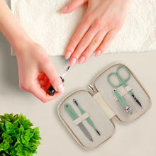Travel Manicure Set