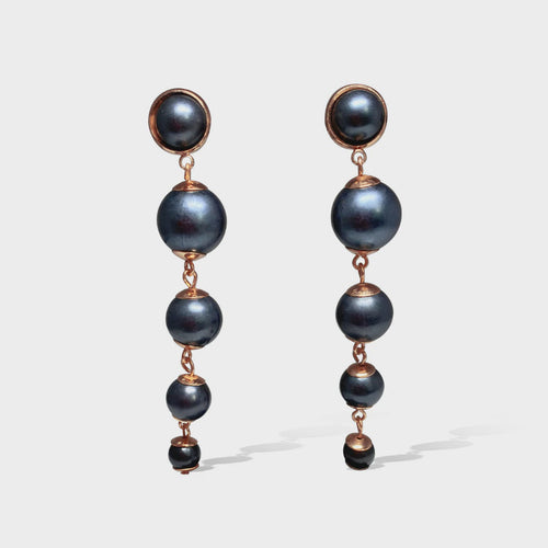 Perle Midnight Long Pearl Earrings