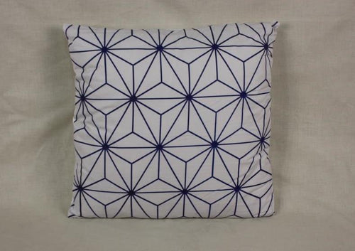 GEO DESIGN CUSHION 45X 45CM - Includes insert. Rosies Gifts & Homeware, Mosgiel, Dunedin for a range of cushions, throw, blankets for your home.