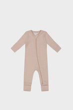 Jamie Kay Organic Cotton Gracelyn Onepiece - Mon Amour Rose 95% Organic Cotton 5% Elastane Why organic cotton? Not only is it a more sustainable farming method, it doesn't contain any nasty chemicals which may irritate delicate skin for your baby. Rosies Gifts, Mosgiel, Dunedin.