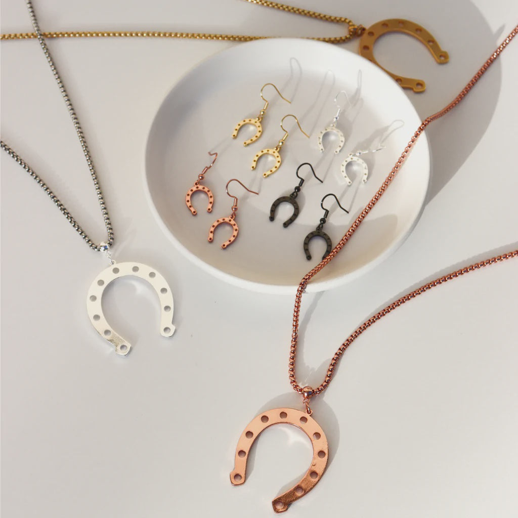 Horseshoe Necklace » JewelryThis - Custom Jewelry